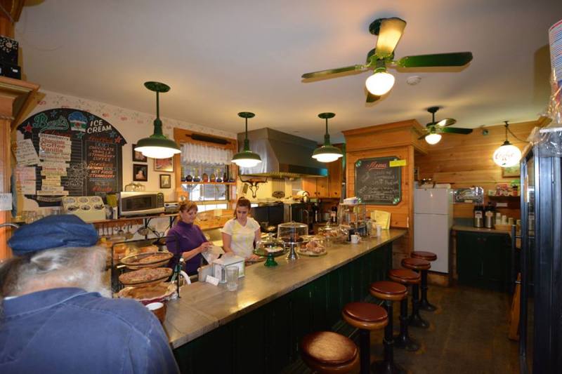 freight house inside2