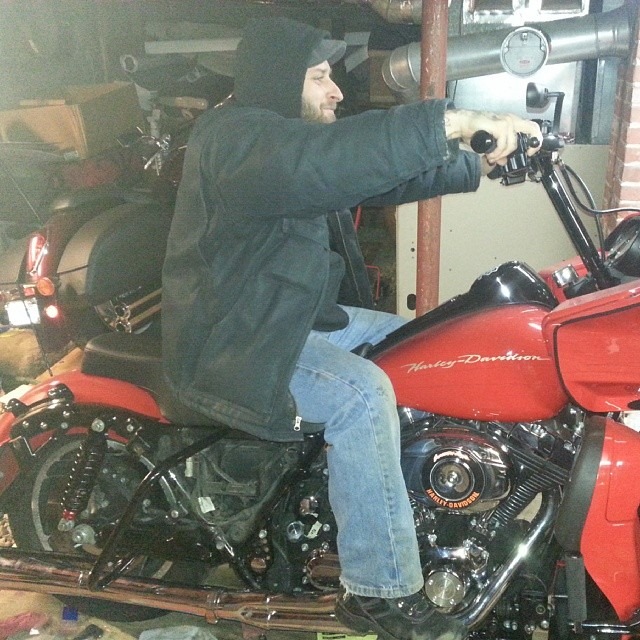 My new riding position.  It should handle like a dyna with the perks of a bagger